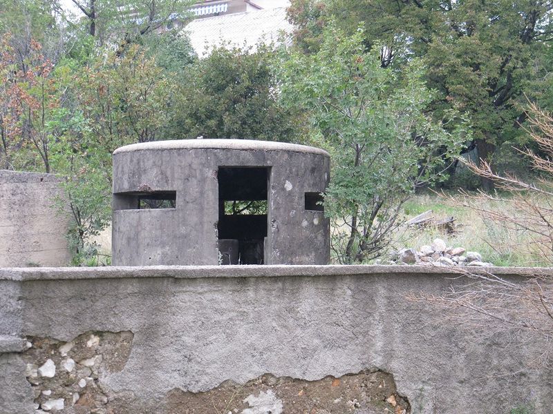 Datei:Bunker 2. WK k.jpg