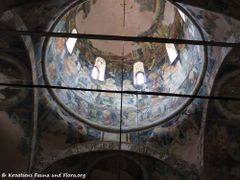 Die Kuppel der Kirche mit wunderschönen Fresken