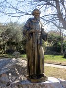 Statue 3: Eventuell Franz von Assisi