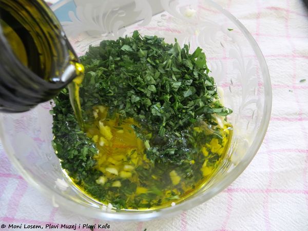 Knoblauch-Petersil-Sauce - Umak od Flora peršina ulja, – Fauna maslinovog češnjaka, Kroatiens und